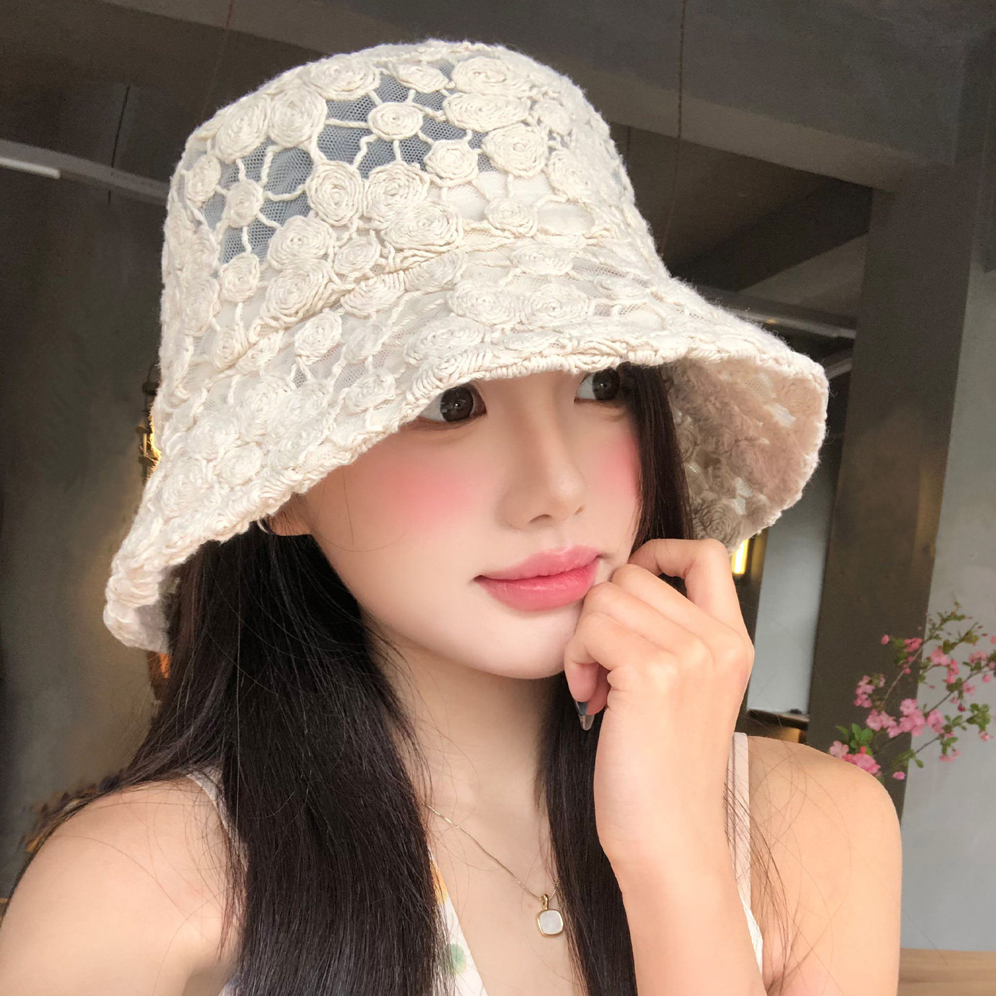 新款法式蕾丝花朵针织渔夫帽女春图片