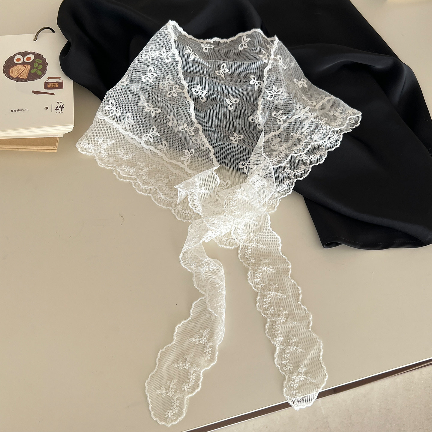 甜美蝴蝶结蕾丝三角巾丝巾女叠穿高级感时尚外搭屁帘披肩绑带头巾