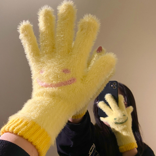 可爱笑脸五指毛绒手套女2025年秋冬季 可触屏加绒加厚保暖学生骑行