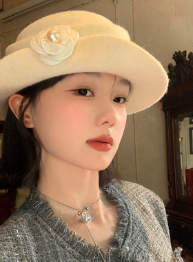 法式优雅珍珠山茶花礼帽女秋季卷边千金风帽子显脸小赫本风贝雷帽