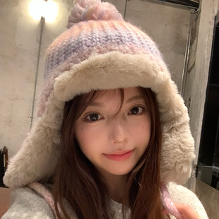 费尔岛彩色条纹毛绒护耳帽女冬季加绒加厚保暖雷锋帽东北防寒帽子