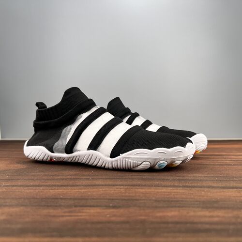 外贸飞织袜子情侣休闲动沙滩鞋