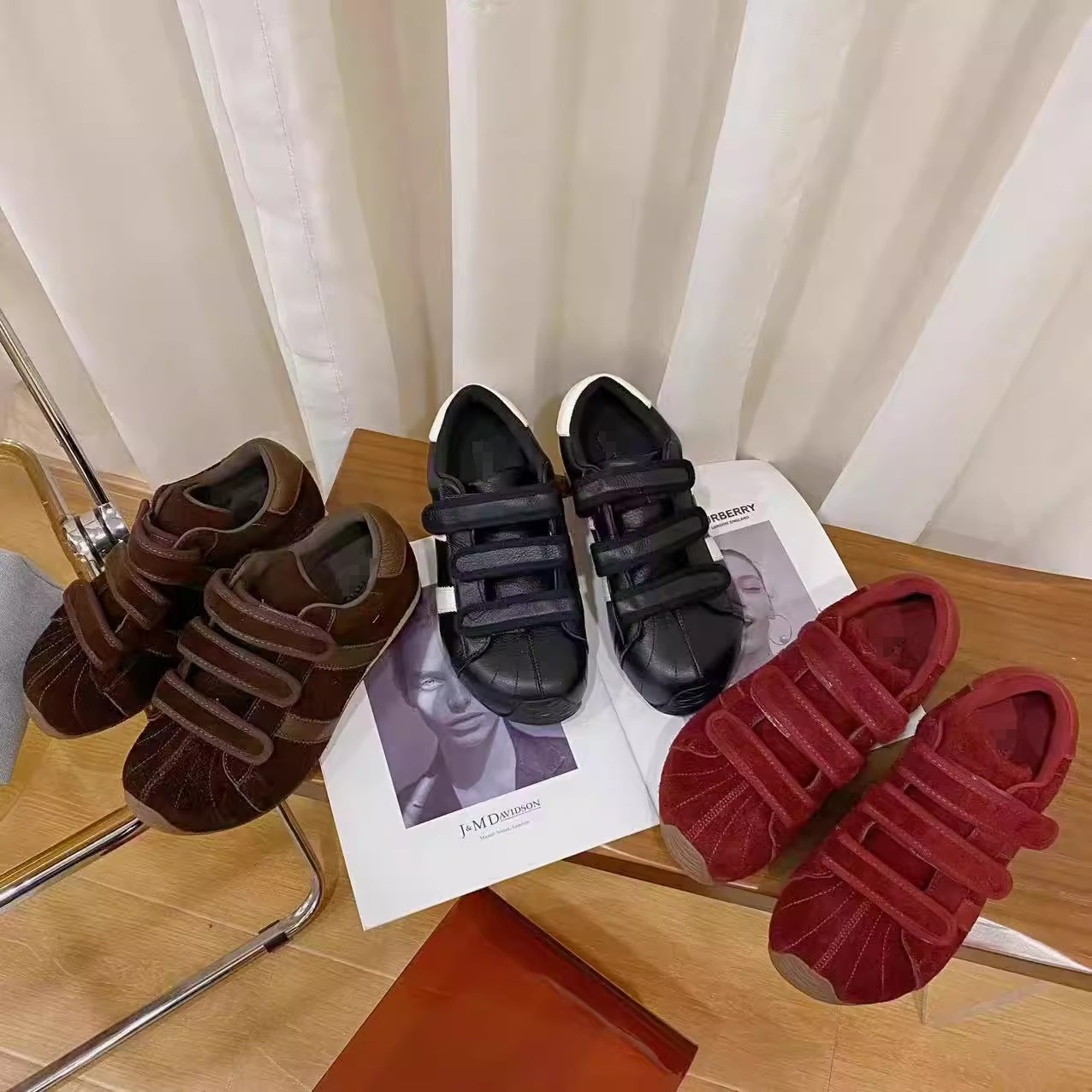 韩版真皮时尚休闲运动鞋女