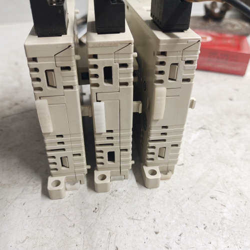 台州设备FX3U一485ADP一MB  货三个，主机已卖，如