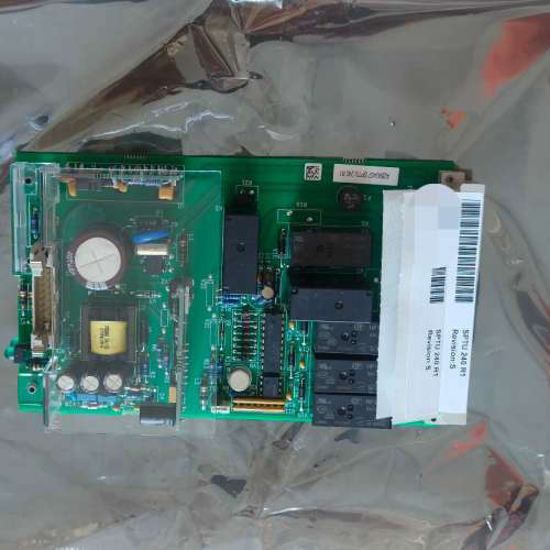 台州设备ABB继电保护装置板卡SPTU240R1，型号Revisio