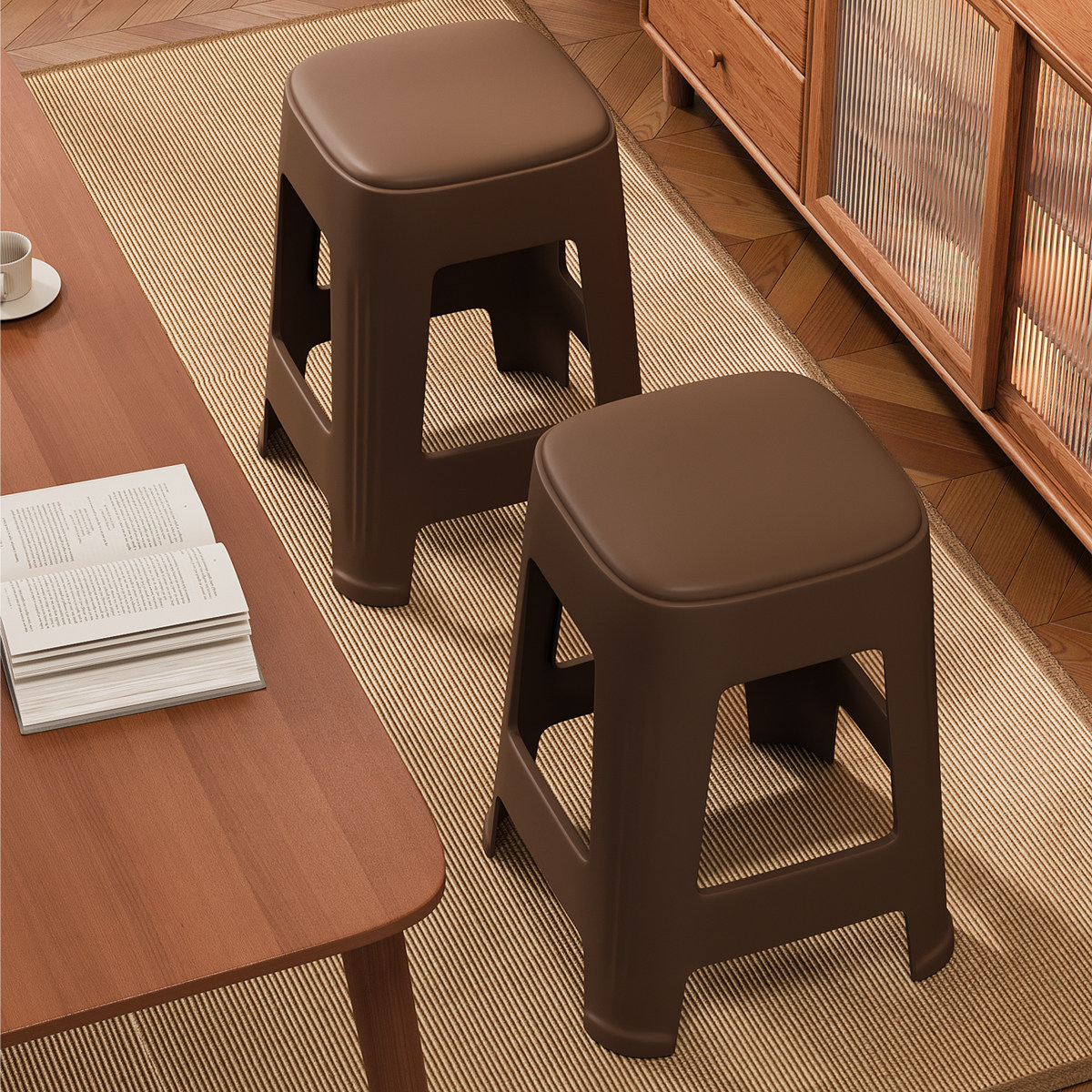 塑料软包凳子加厚可叠放出租房用餐桌待客备用凳新款结实耐用家用