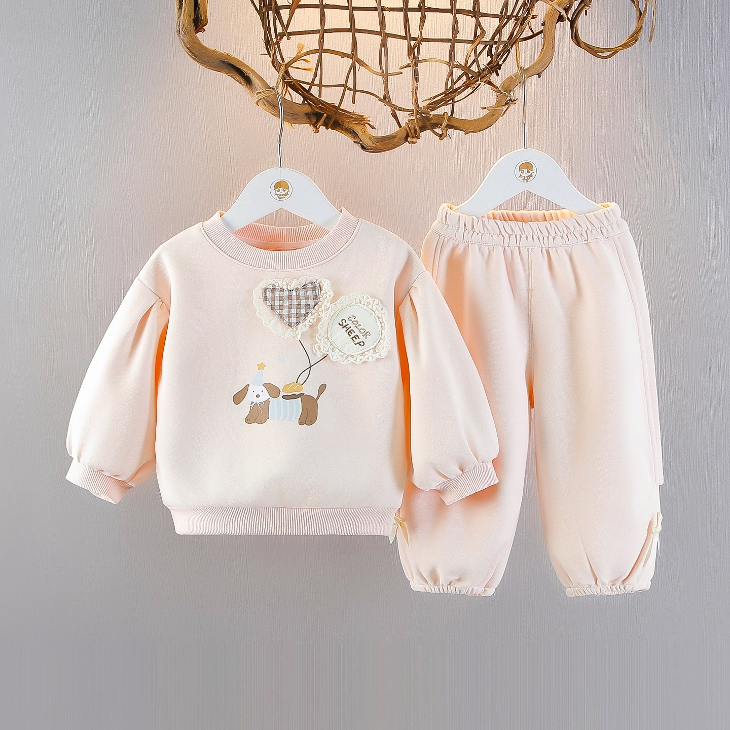 奶油风女宝宝春秋卫衣套装女童卡通可爱休闲长袖两件套小女孩衣服