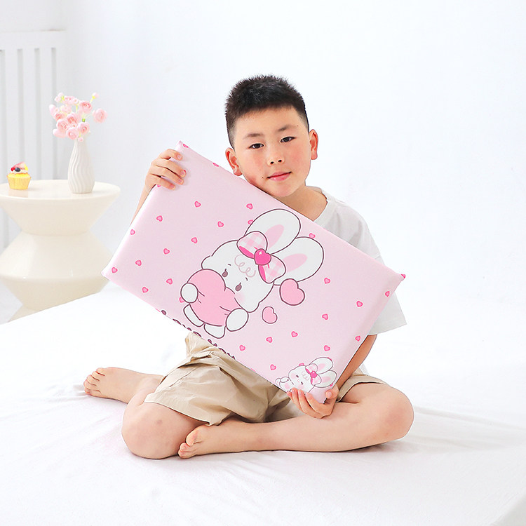 婴儿童夏季学生记忆棉护颈枕头