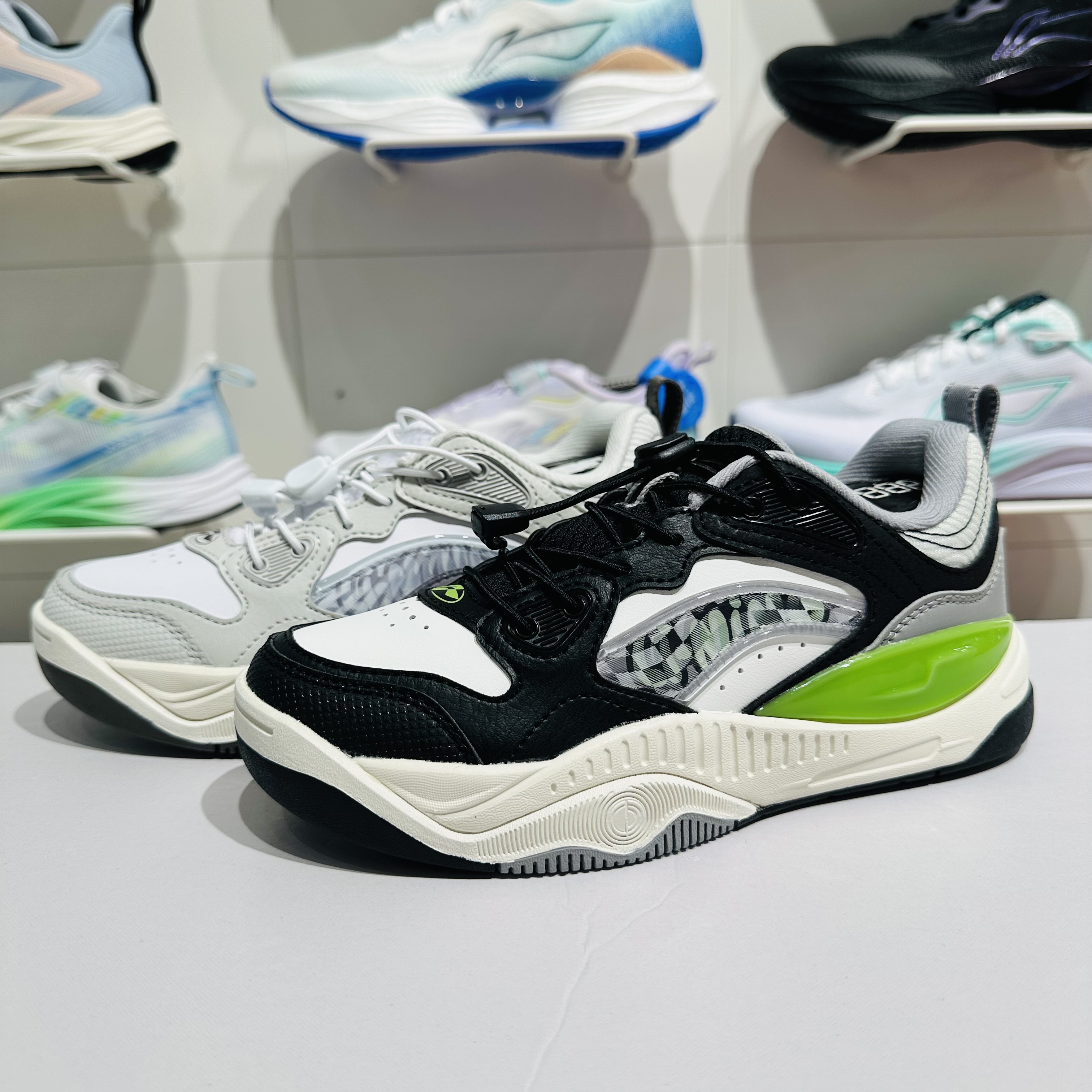 李宁童鞋防滑运动板鞋舒适休闲鞋
