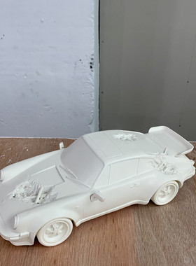 现代创意雕塑桌面摆件办公室书柜办公桌家居饰品汽车模型软装摆设