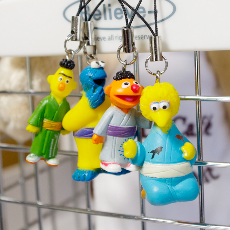 芝麻街挂件日本散货玩具和服饼干怪手机链Sesame Street 模型摆件