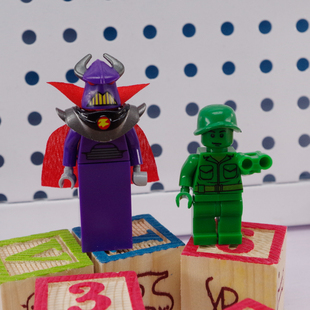 玩具总动员人偶抽抽乐积木toystory扎克大魔王绿色兵人