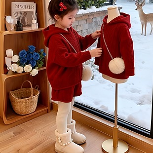 女童新年拜年服红色套装秋冬新款儿童麻花针织衫连帽毛线上衣短裤