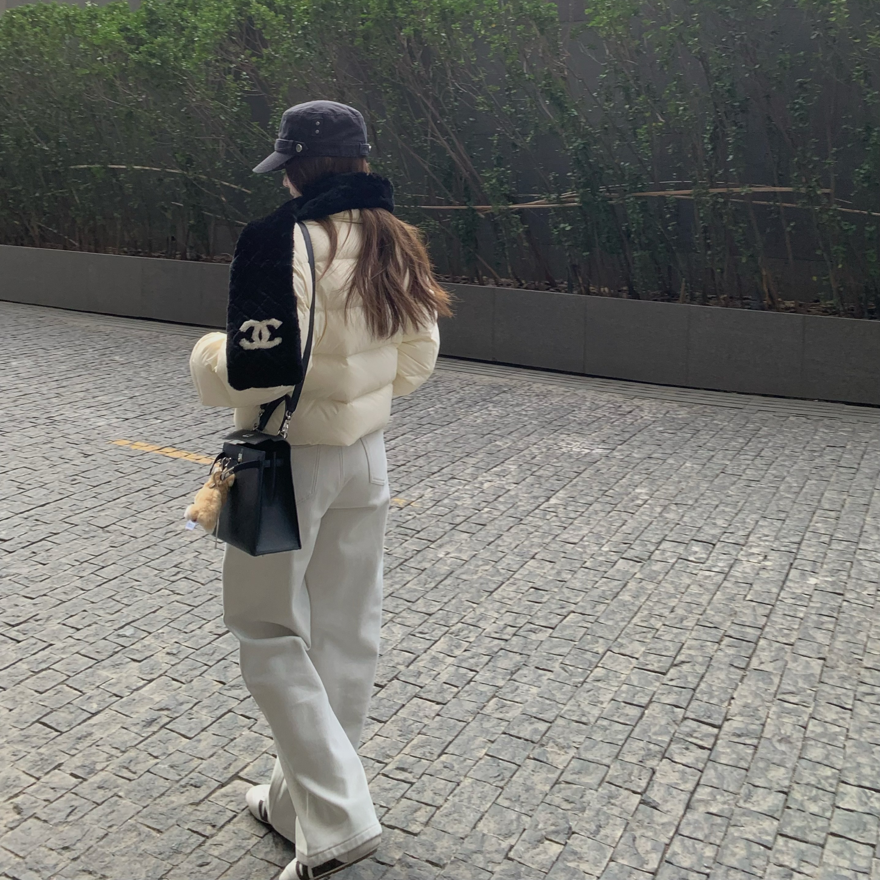 MLPSTUDIO 【12/9 20:00】实穿主义石灰白暖暖抓绒老钱直筒牛仔裤