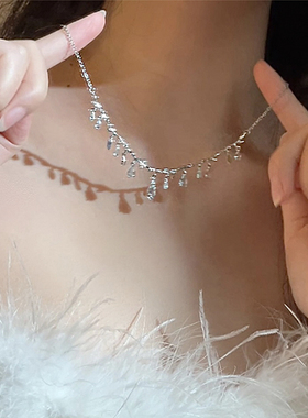 甜嗯水滴锆石清冷感闪耀项链