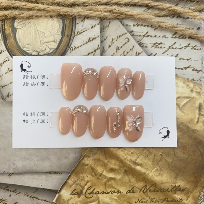 少女温柔透肤裸色立体蝴蝶穿戴甲