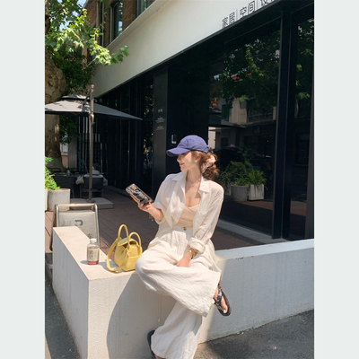 女主风宽松蕾丝镂空露背长袖衬衫