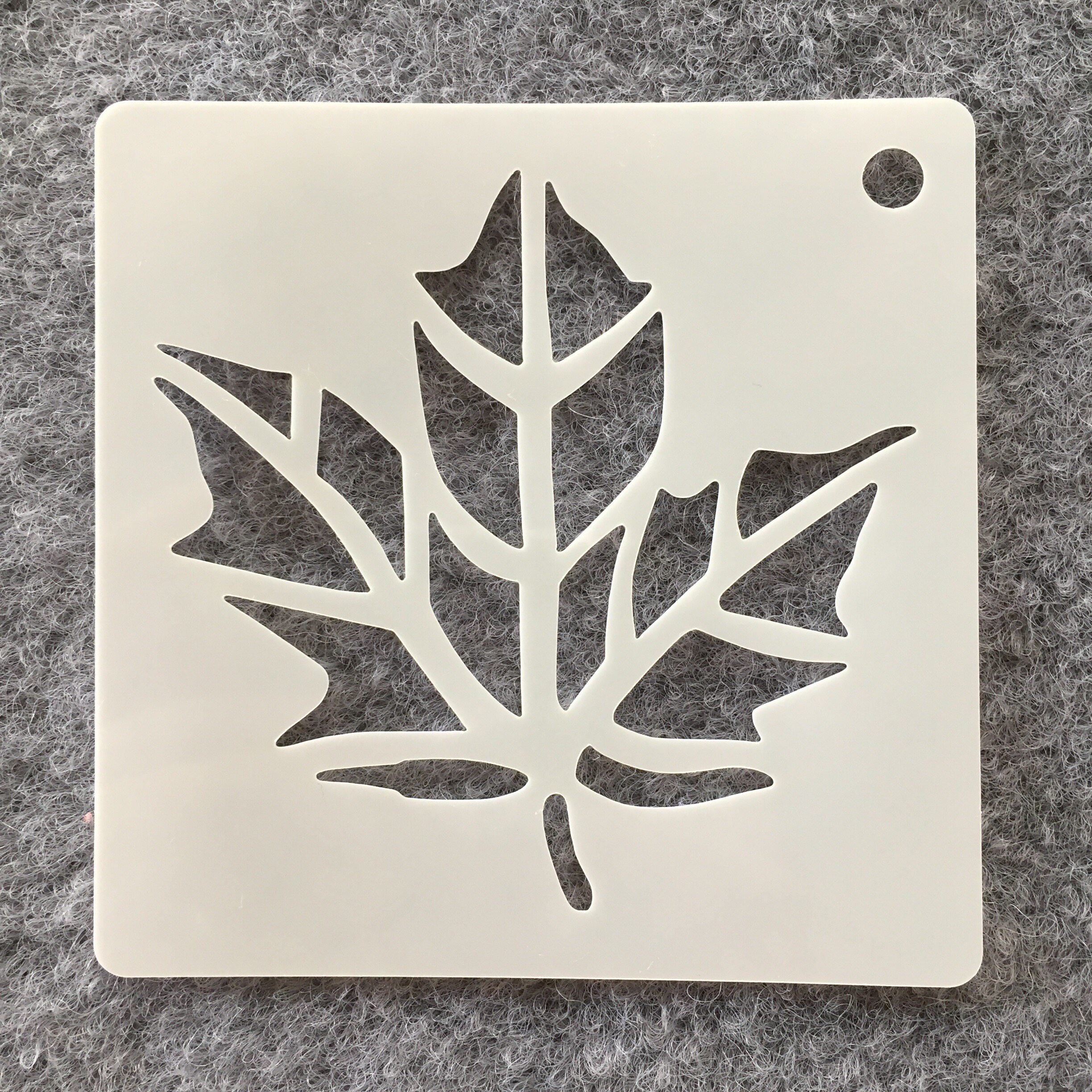 새로운 꽃 그림 템플릿 케이크 비스킷 스프레이 그림 용품 커피 라떼 아트 보조 중공 드로잉 보드