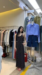 About ins高级感气质波点连衣裙女春夏韩系小个子叠穿显瘦长裙子