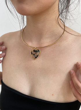 欧美风复古夸张爱心金属项圈