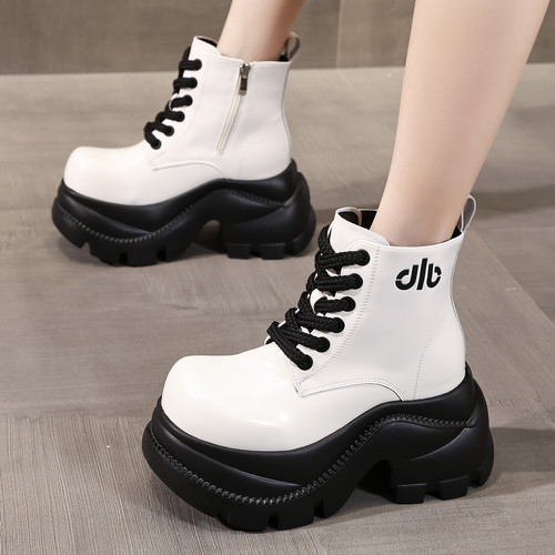 ZFCQ新款厚底内增高马丁靴女轻便