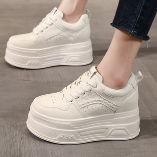 ZFCQ经典厚底松糕内增高小白鞋女款真皮2026春新款小个子高跟8cm