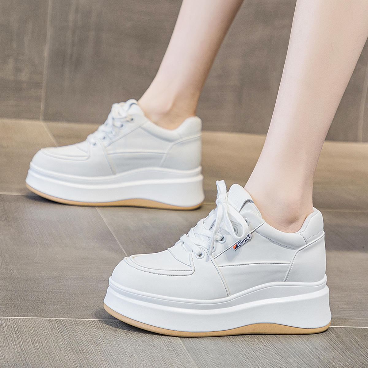 内增高真皮休闲百搭松糕运动鞋女