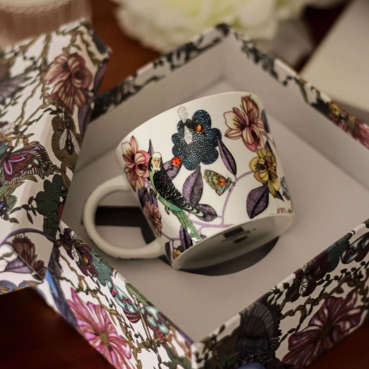 高级轻奢创意骨瓷马克杯高档咖啡杯陶瓷精致礼盒少女花鸟家用杯碟