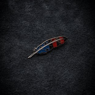 DARK PATRIOT 限量版 正品 QUILL Modern 现货 Arms PIN 翻领别针