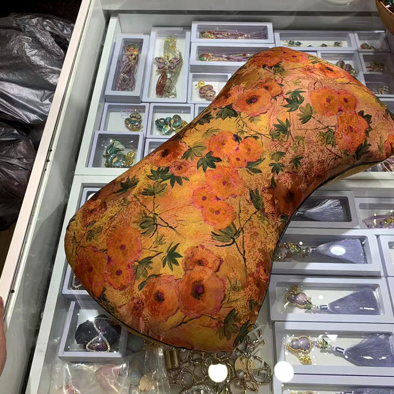 新品福利真丝香云纱安神助眠枕头艾草枕改善失眠单人荞麦护颈枕