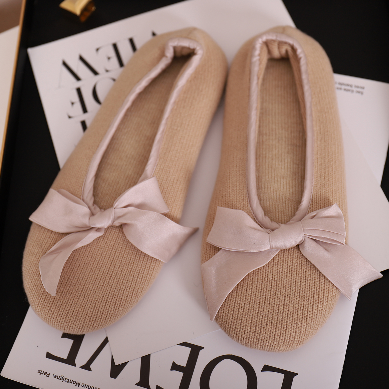 羊绒+牛皮软底居家高档保暖拖鞋