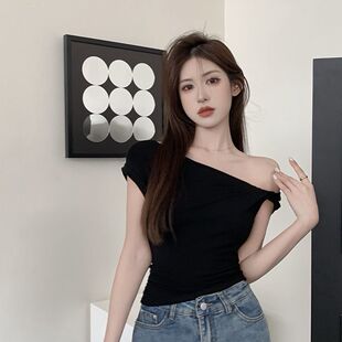 上衣 辣妹不规则露肩设计感小众短款 纯欲斜肩短袖 t恤女2025夏修身