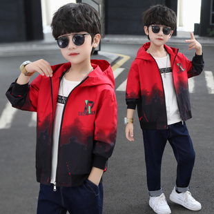 男童秋装外套春秋款2026新款薄款潮酷洋气韩版渐变色夹克帅气风衣