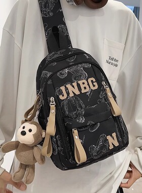 法国MKBM品牌正品运动骑行印花大容量胸包女新款轻便休闲斜挎包包