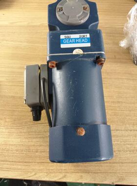 PC02000AM0，卡乐空调编程控制器有2个，成色9成以上