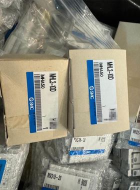 紫日变频器，ZVF330-M0R7S2M，220v0.75k