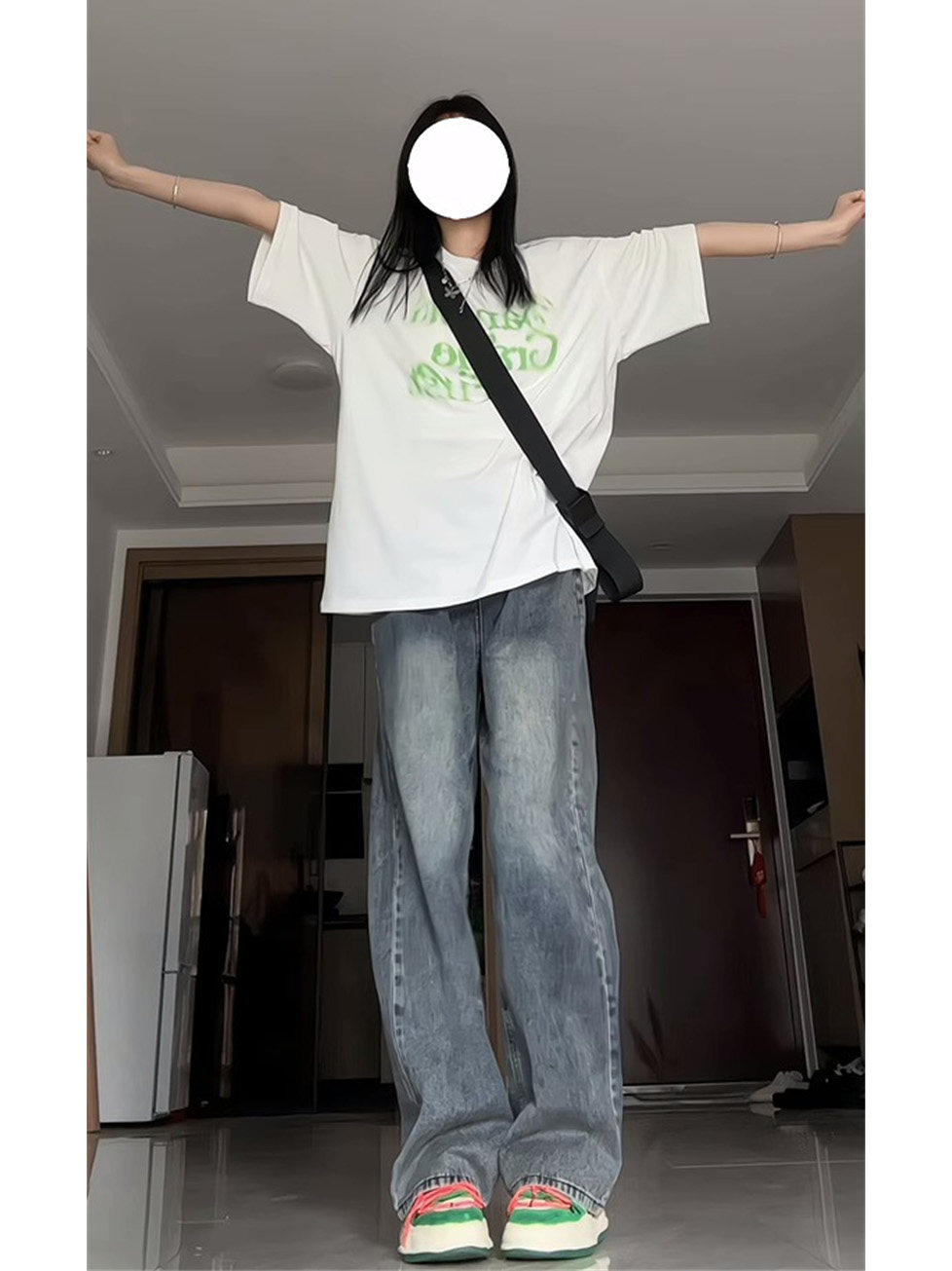 여성용 플러스 사이즈 지방 MM 봄 가을 디자인 배 모양의 하이 웨이스트 스트레이트 와이드 레그 팬츠 겨울을 위한 미국 복고풍 하이 스트리트 청바지