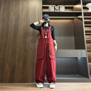 安哥拉红秋冬季大码女裤牛仔背带裤胖mm宽松显瘦大口袋工装连体裤