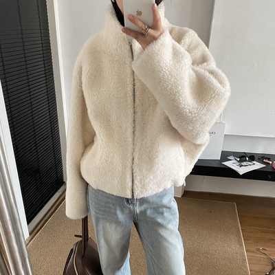 慵懒立领羊羔毛蝙蝠袖外套