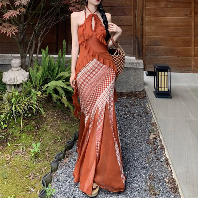 度假风绝美套装女夏季挂脖荷叶边吊带背心上衣格纹半身长裙两件套