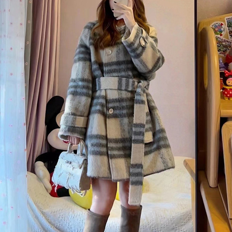 甜美洋气减龄撞色格纹毛呢外套女