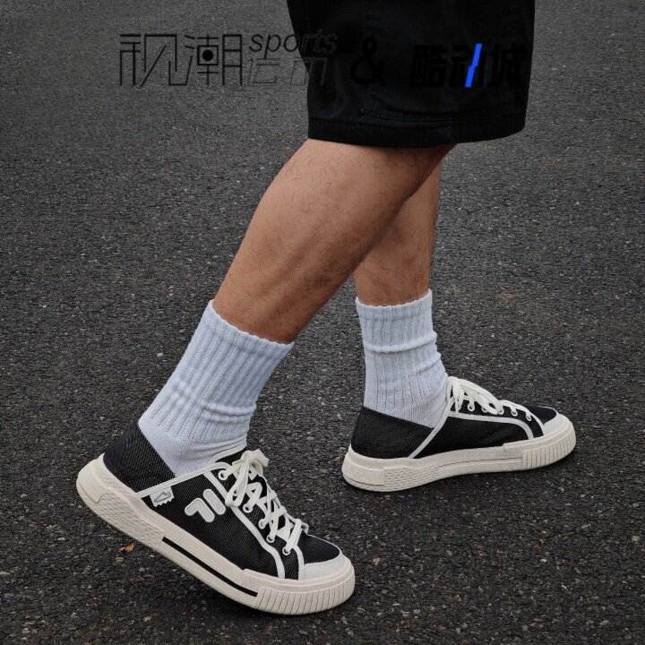 斐乐WallrideDx黑白轻便帆布鞋
