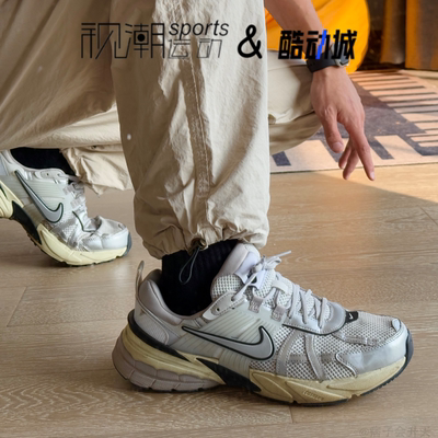 耐克V2KRun灰银耐磨休闲跑步鞋