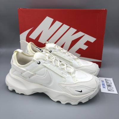 耐克TC7900复古缓震休闲老爹鞋