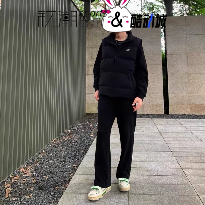 NB黑色立领运动休闲纯色羽绒马甲