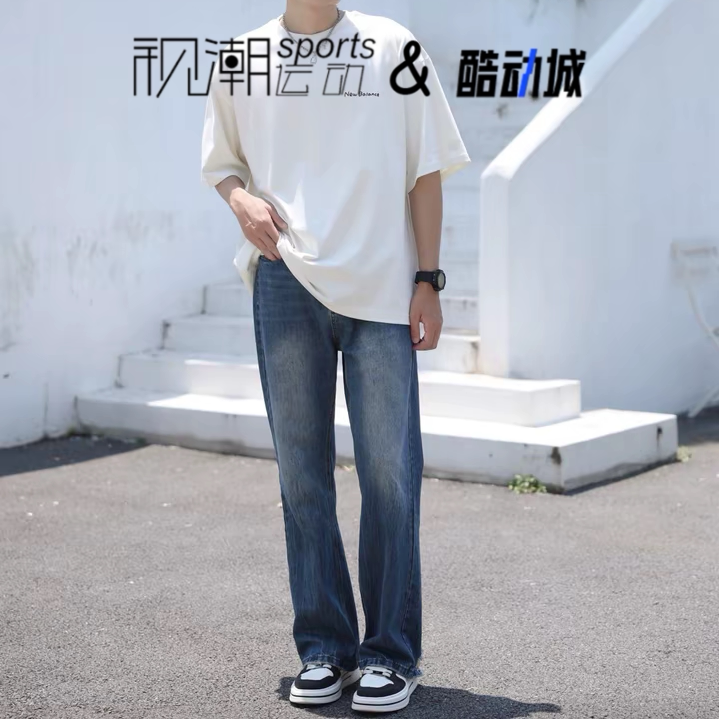 NB白色印花圆领运动休闲短袖T恤
