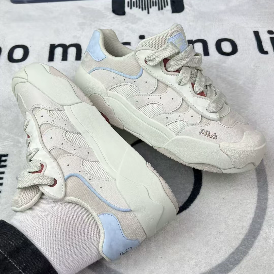 斐乐蛋包鞋亮灰色运动休闲板鞋