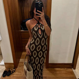 wildgirl波西米亚度假风针织镂空开叉沙滩挂脖露背包臀长款 连衣裙