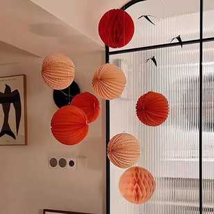 小红书西瓜灯笼婚房装饰用品结婚新房卧室挂饰高级感蜂窝球吊顶球