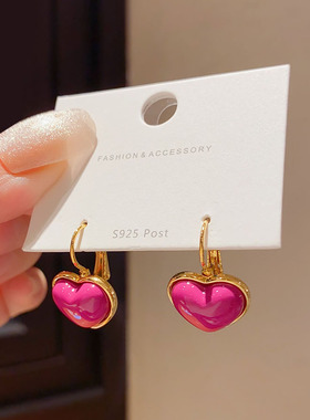 韩式树脂玫红色爱心耳环夏天女复古百搭简约高级感耳勾型耳饰耳坠